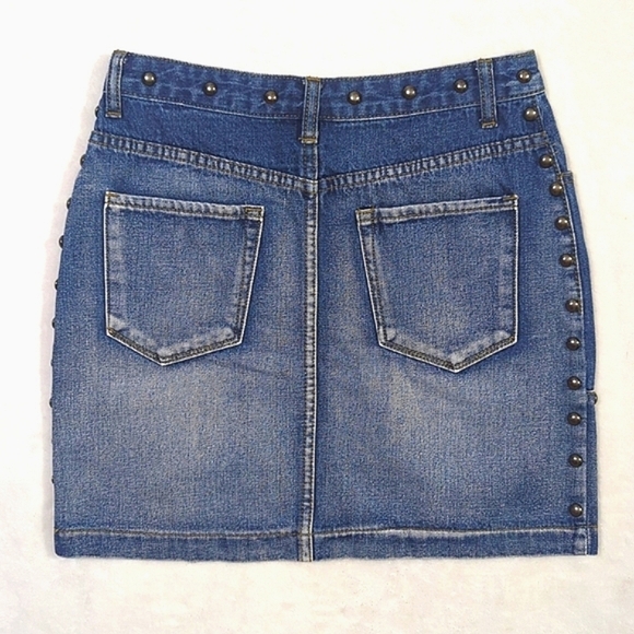 Nasty Gal Studded 2-tone Mini Skirt - Picture 2 of 6